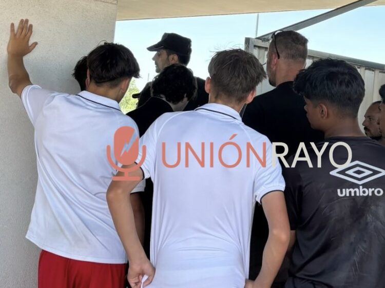 ezy watermark 08 06 2025 03 56 09 8280p. m. 1